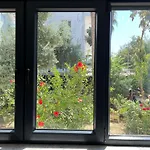 Leos Apartments Apart2